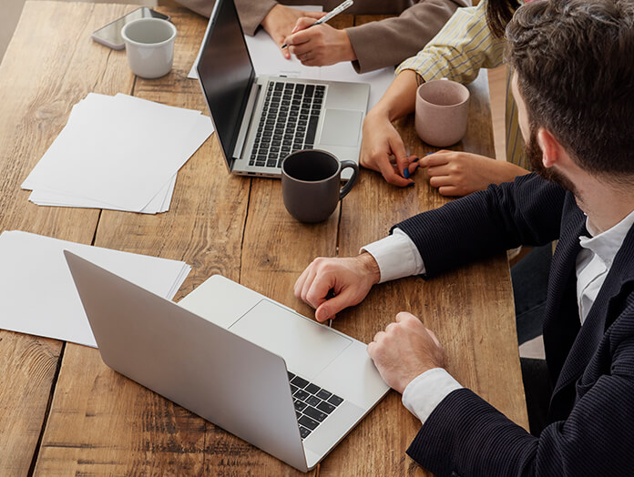 发展阶段（2021–2022）